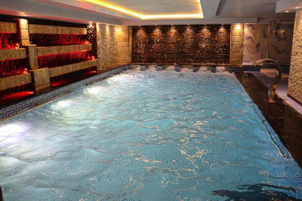 Rival Hotel Амман Экстерьер фото